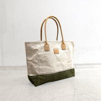 【HERITAGE LEATHER × AT.1011】Vintage Patches Day Tote / Natural × Olive Suede