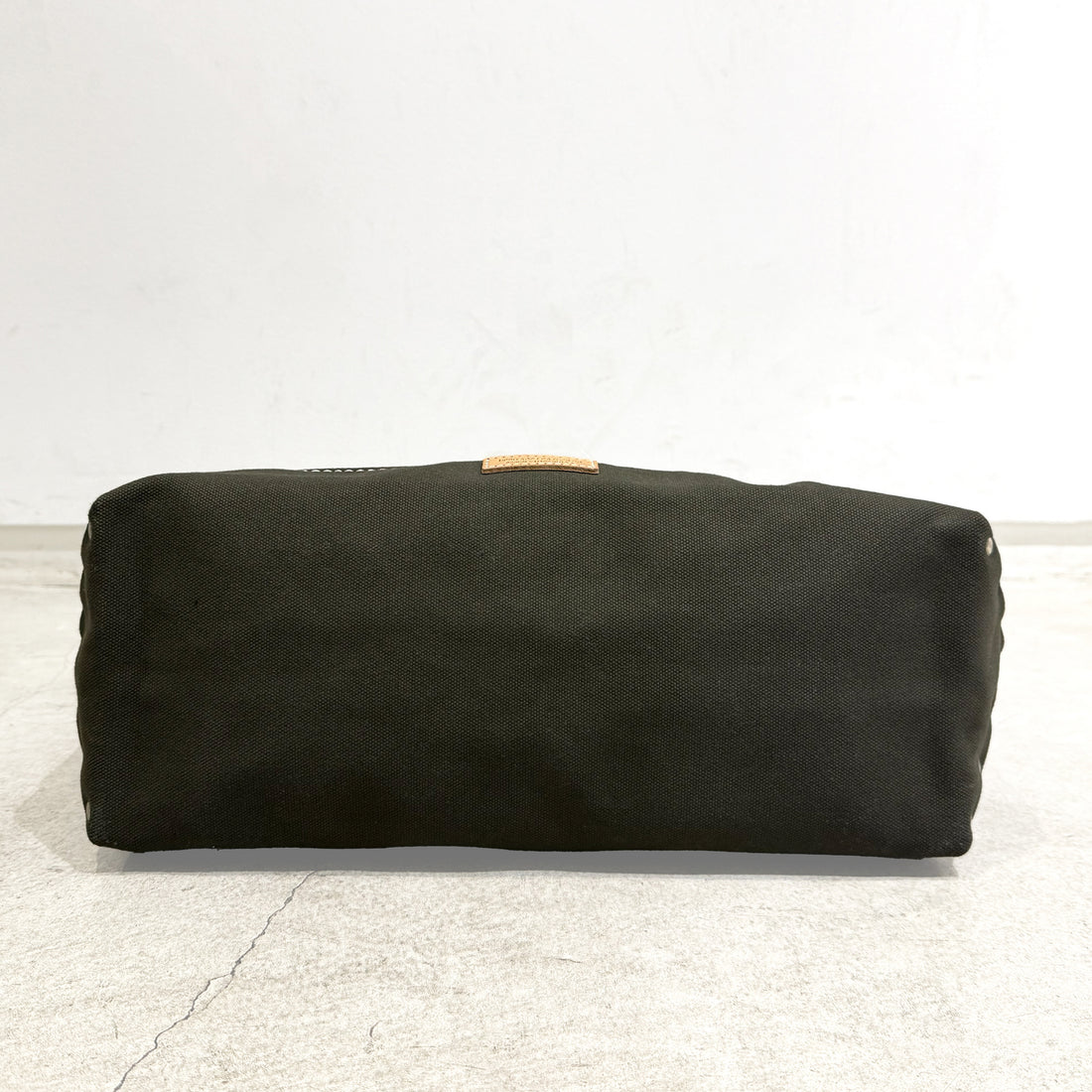 【HERITAGE LEATHER  ×AT.1011】Utility 2 Way Bag / Olive