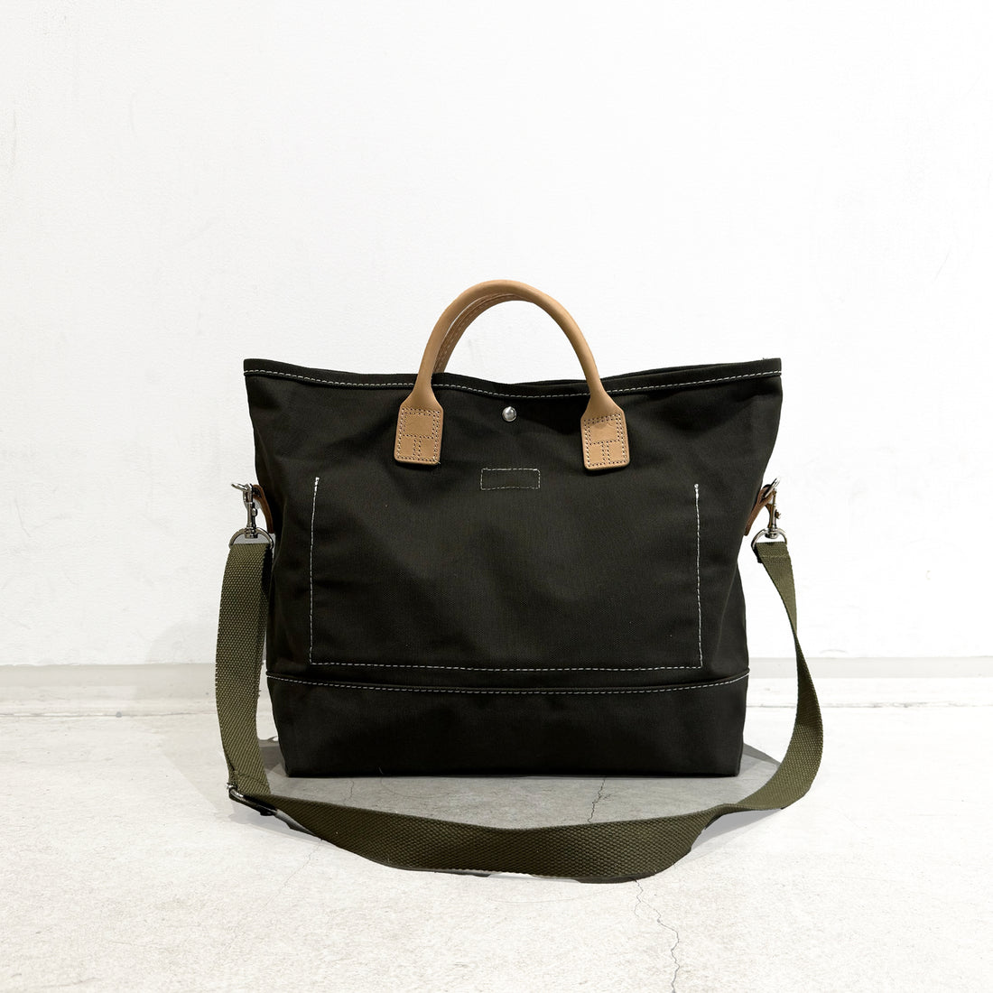 【HERITAGE LEATHER  ×AT.1011】Utility 2 Way Bag / Olive
