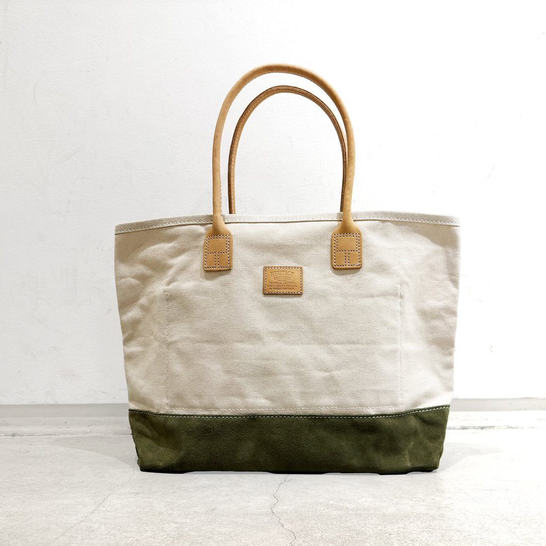 【HERITAGE LEATHER × AT.1011】Vintage Patches Day Tote / Natural × Olive Suede