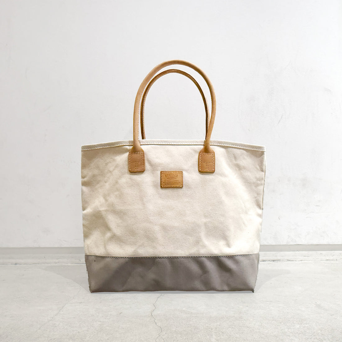 【HERITAGE LEATHER × AT.1011】Day Tote Bag / Natural × Grey Canvas