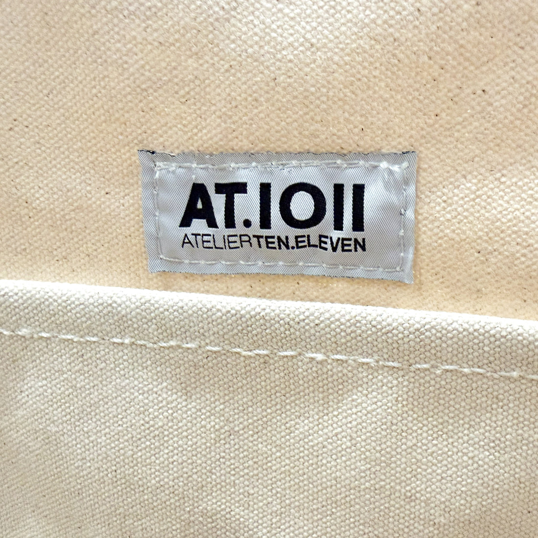 【HERITAGE LEATHER × AT.1011】Day Tote Bag / Natural × Grey Canvas