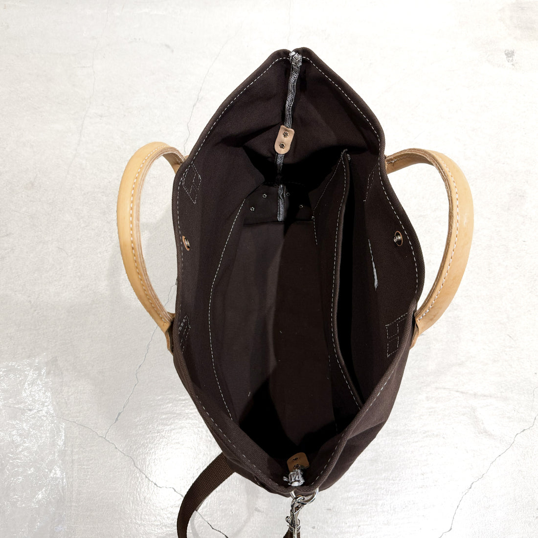【HERITAGE LEATHER × AT.1011】Utility 2 Way Bag / Brown