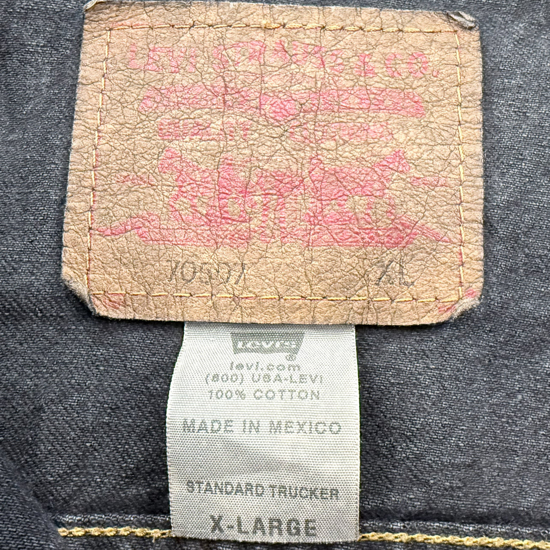 【Used & Vintage】【LEVI’S】Bee 刺繍パッチ ブラックデニムジャケット