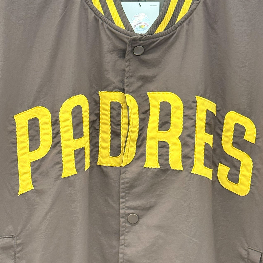 【Fanatics】MLB パドレス ナイロンスタジャン ブラウン