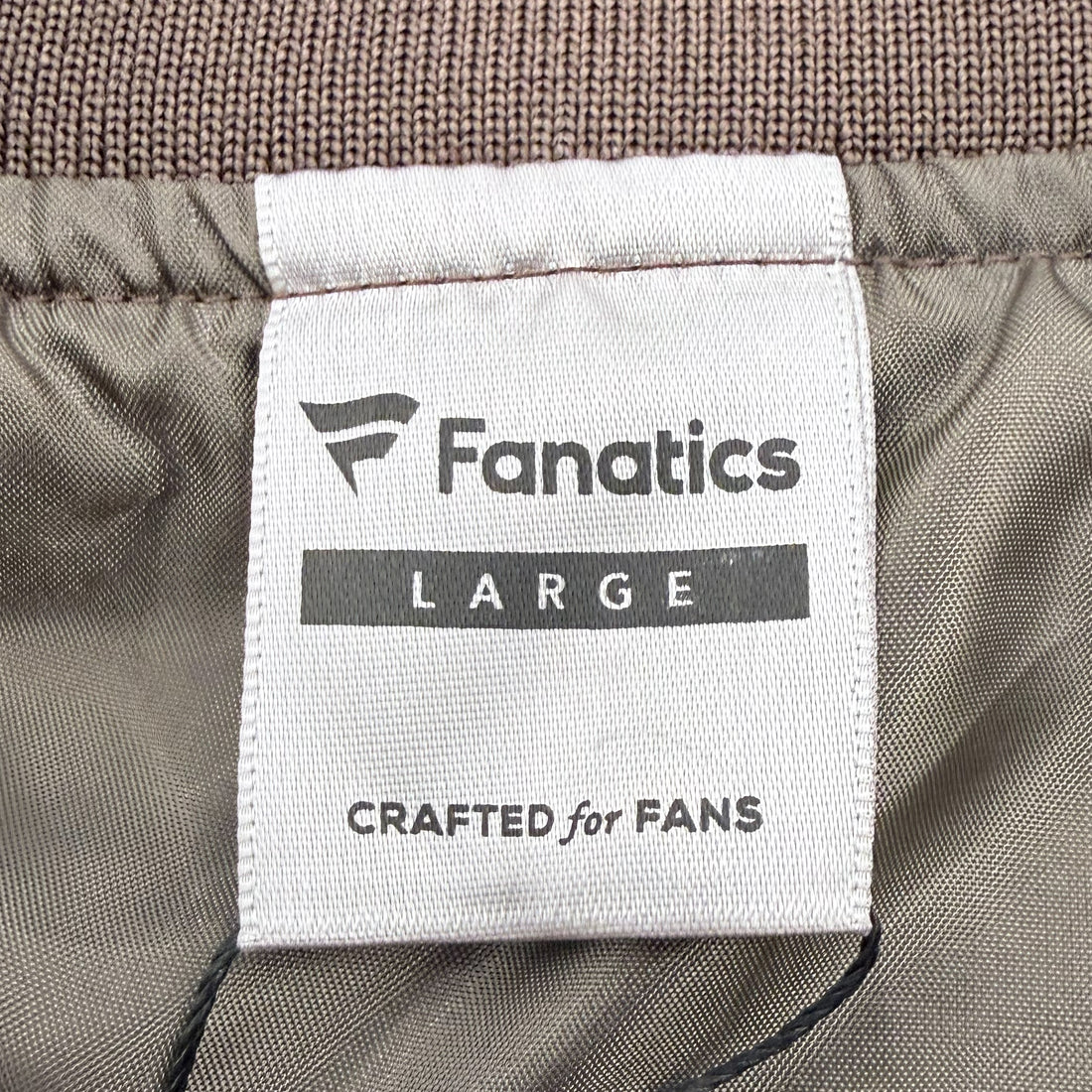 【Fanatics】MLB パドレス ナイロンスタジャン ブラウン