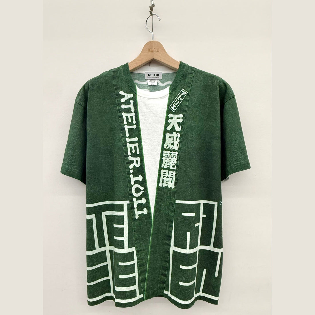 【AT.1011】【天威麗聞】ロゴプリント T-Shirt