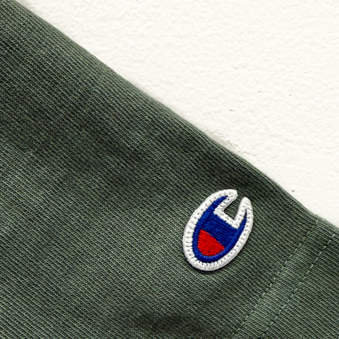 【Champion】リバースウィーブ(R)ショートスリーブポケットTシャツ(C3-D302)